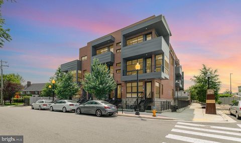 1110 SOUTH HIGHLAND STREET 3 ARLINGTON VA 22204