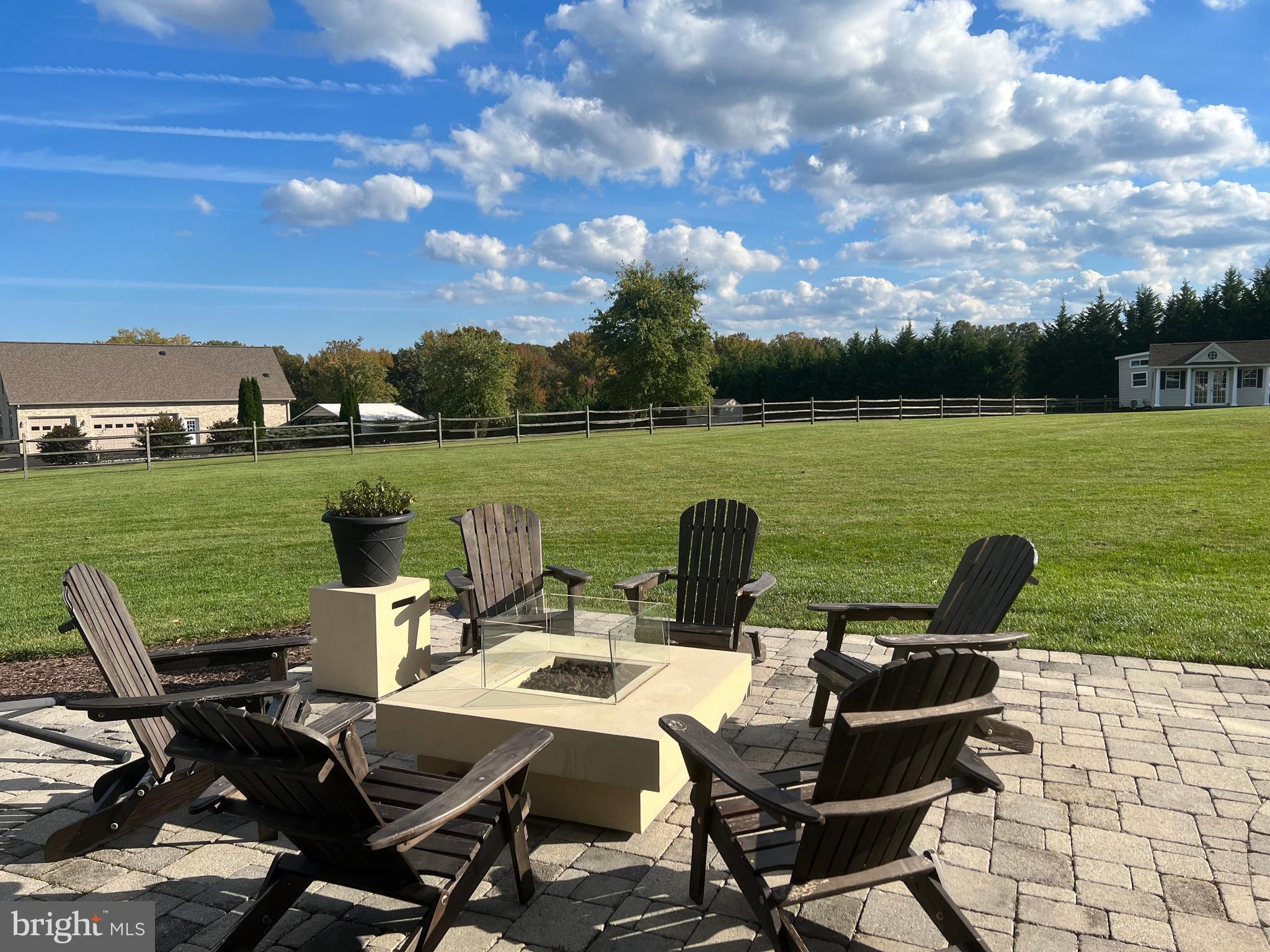 BOUNTYS VIEW - Residential