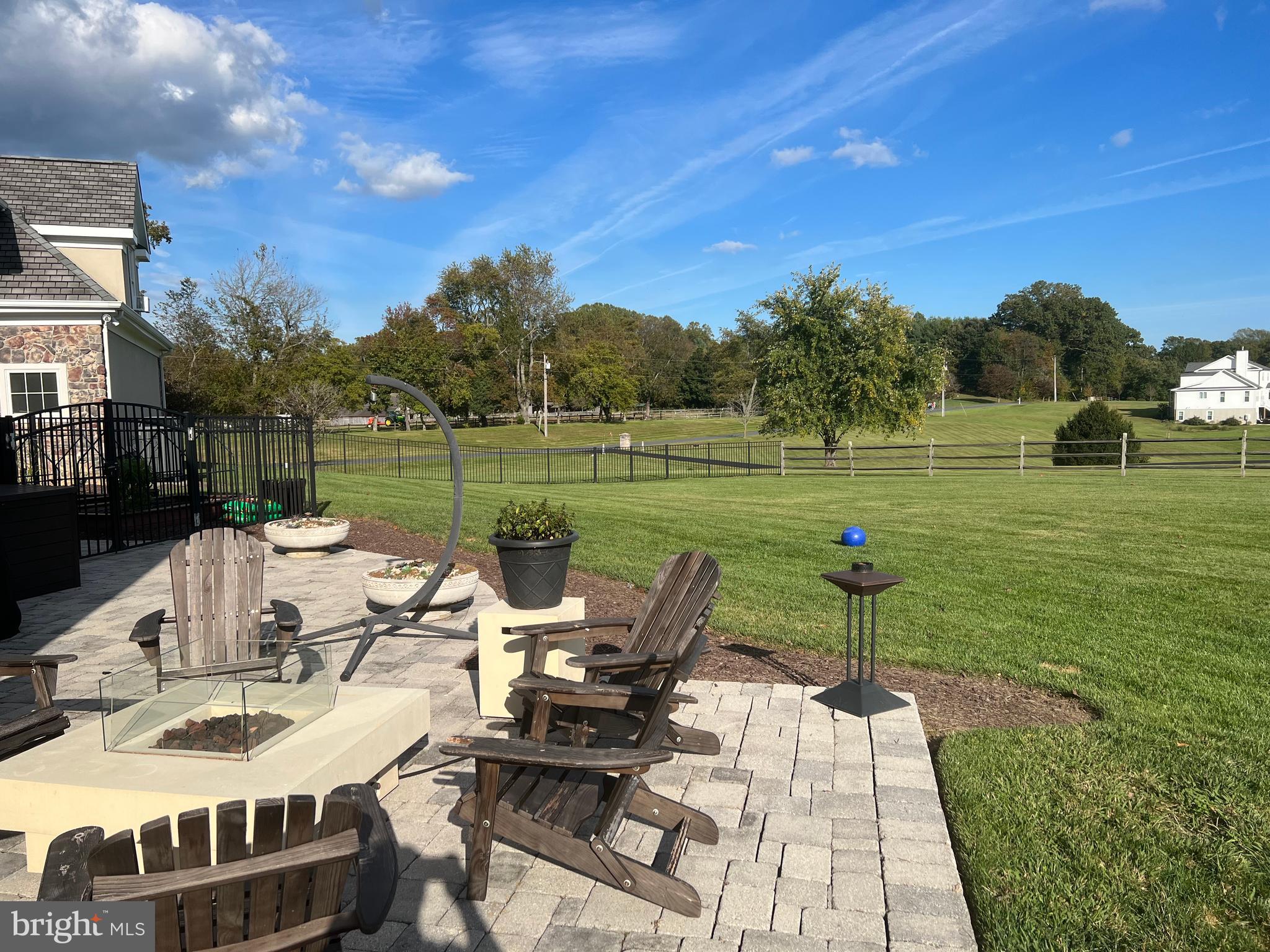 BOUNTYS VIEW - Residential