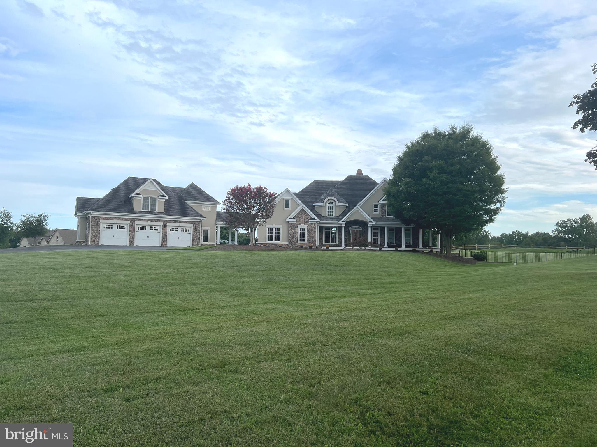 BOUNTYS VIEW - Residential