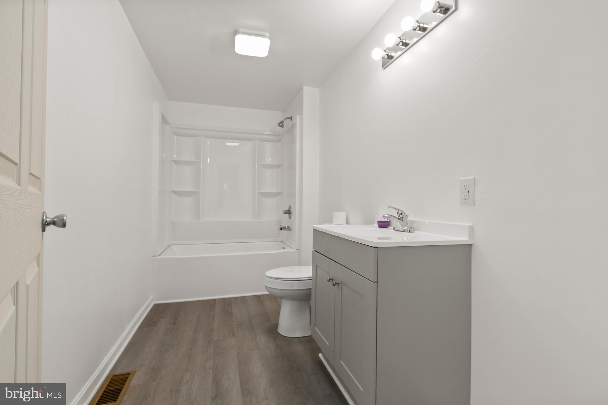 COTTAGE GREEN - Residential