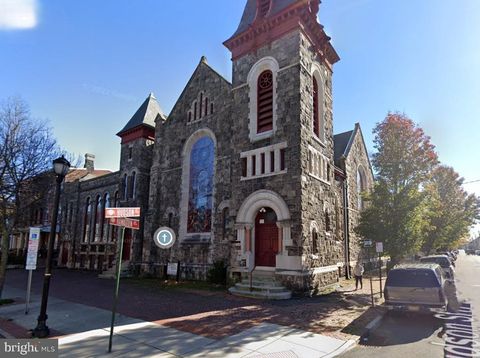 Photo of 287 Hamilton Avenue, TRENTON, NJ 08609 (MLS # NJME2065812)