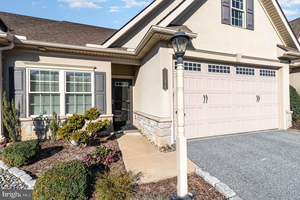 Photo of 1284 TUMBLESTONE DR, MOUNT JOY, PA 17552 (MLS # PALA2032436)