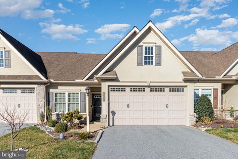 Photo of 1284 TUMBLESTONE DR, MOUNT JOY, PA 17552 (MLS # PALA2032436)