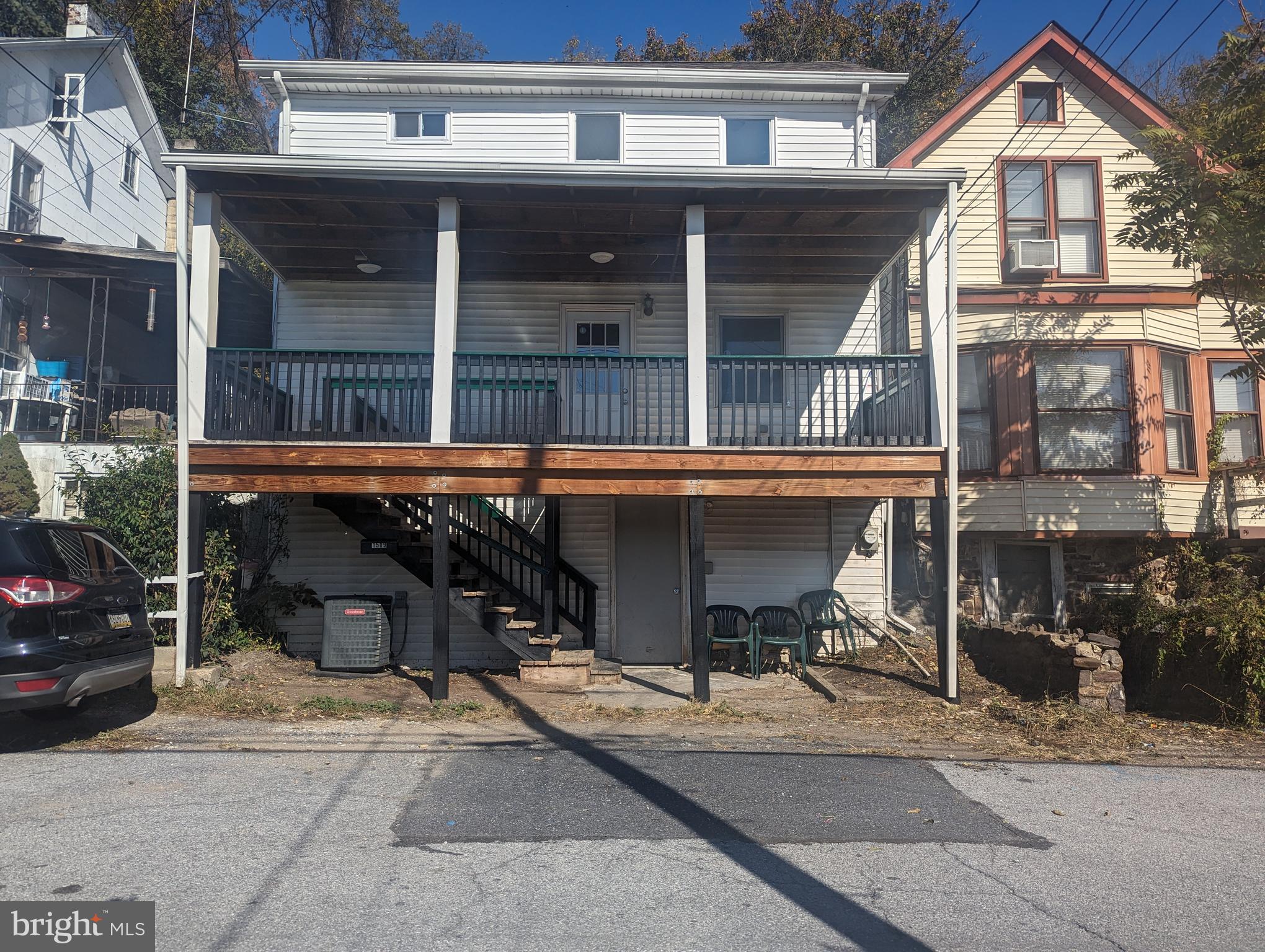 WEST FAIRVIEW - Residential