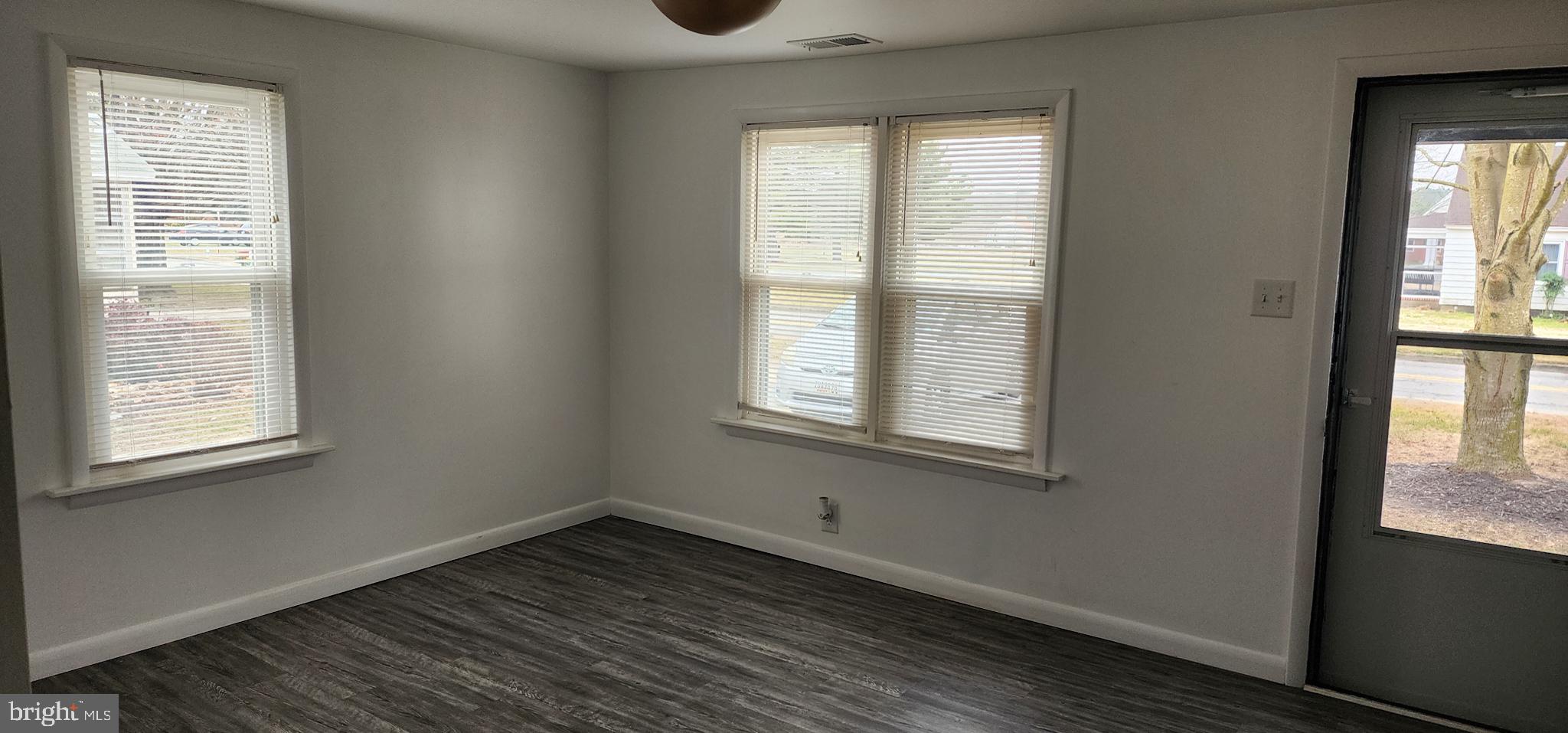 DENTON AREA - Residential