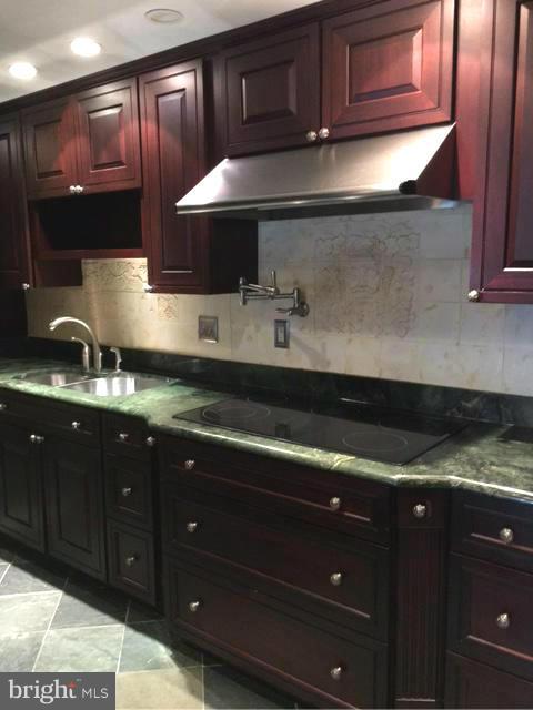 FELLS POINT HISTORIC DISTRICT - Residential