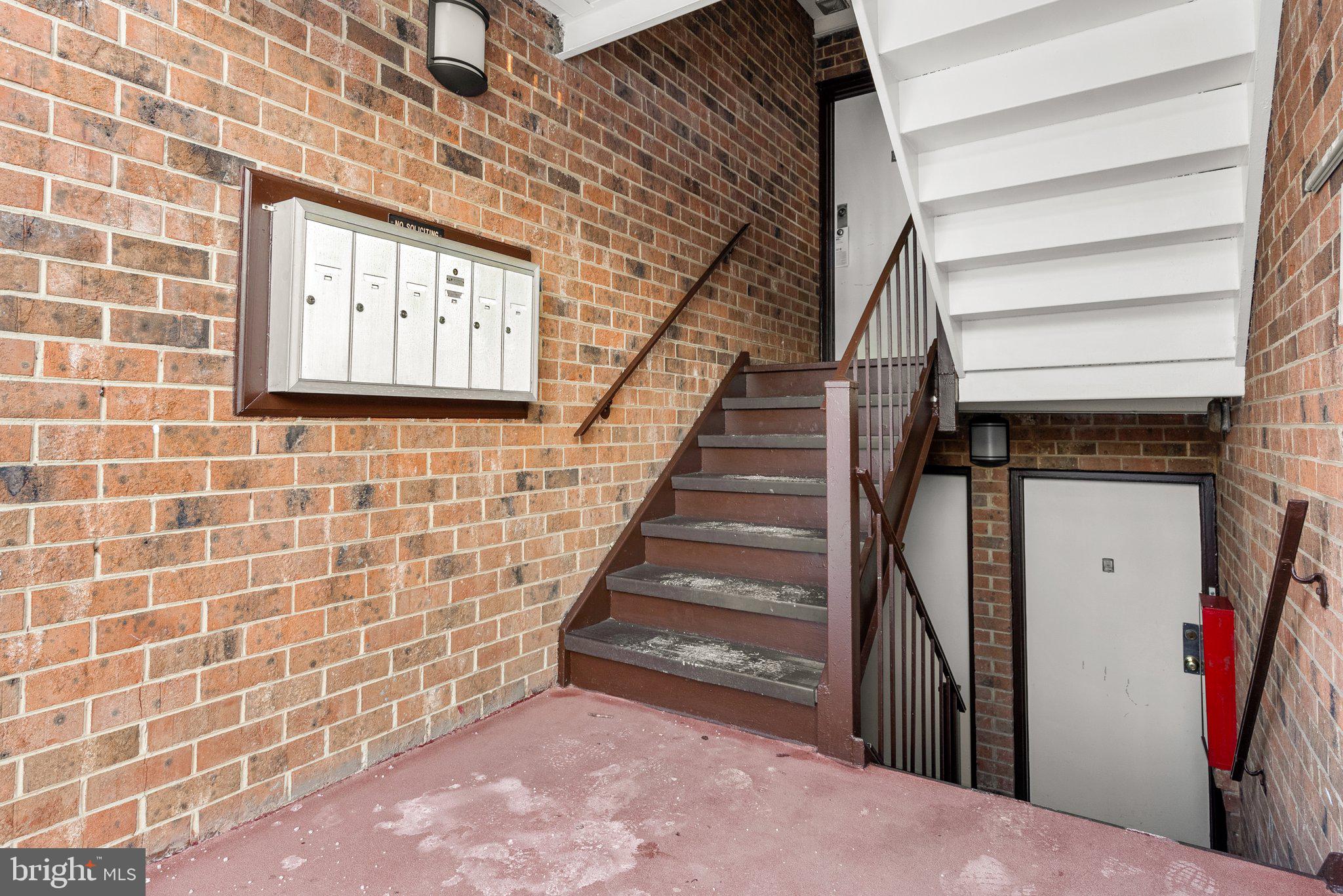 CHELSEA WOODS CONDO - Residential