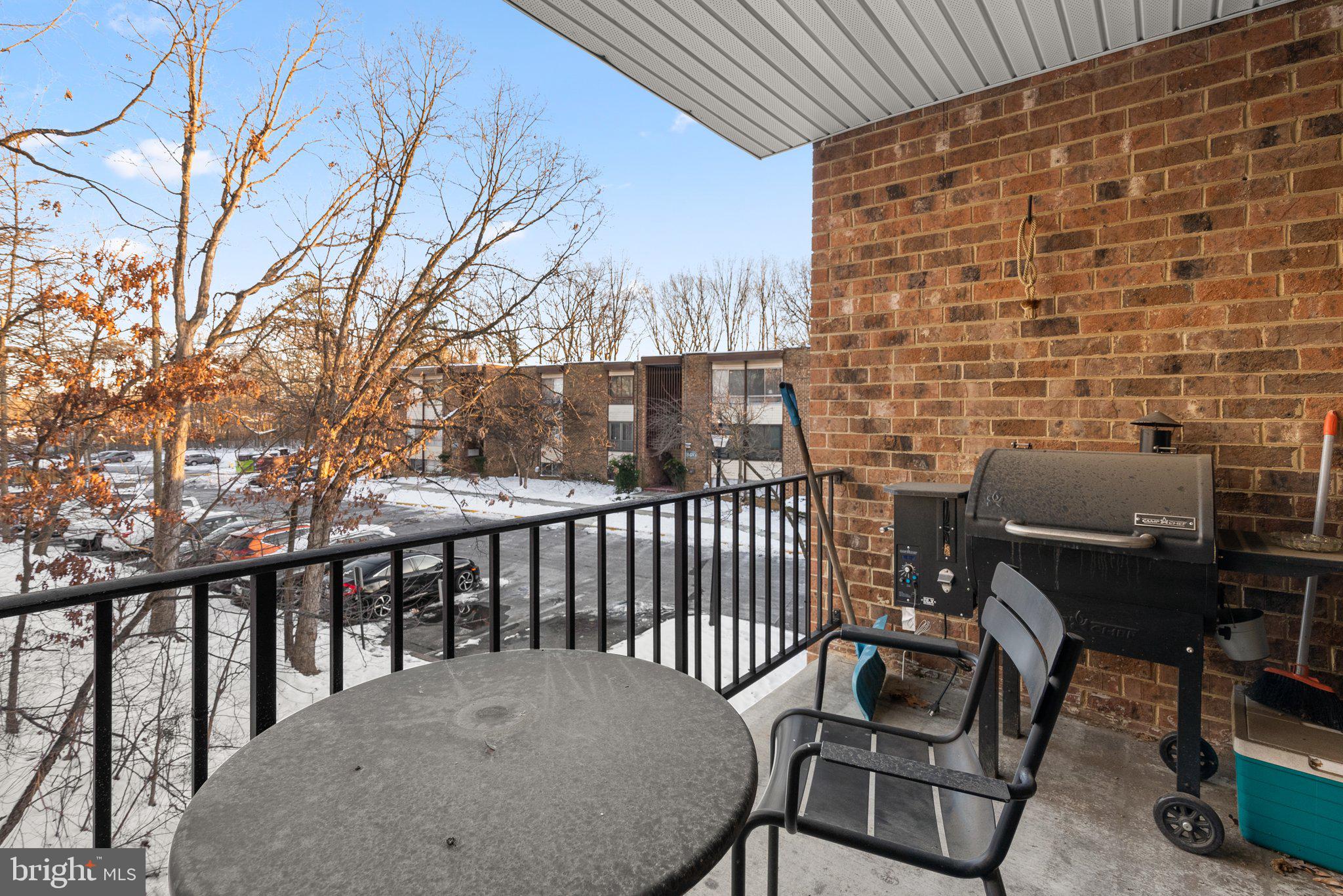 CHELSEA WOODS CONDO - Residential