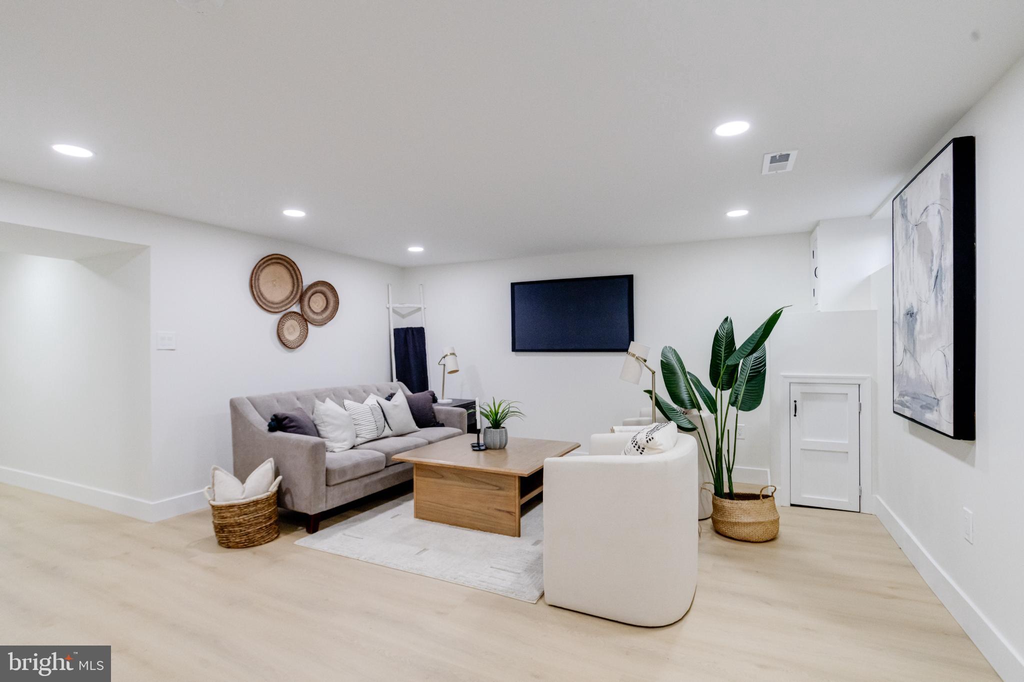 WARD 27 - Residential