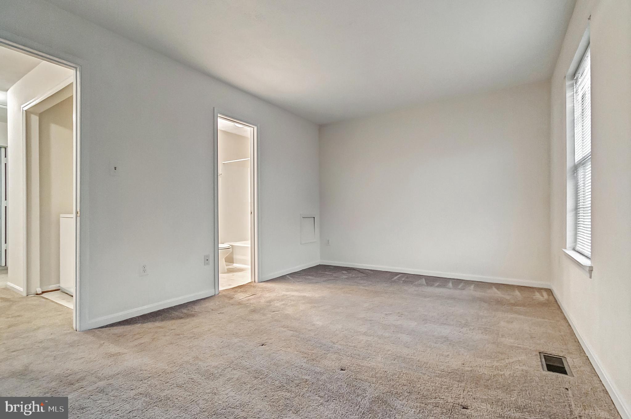 ROBINS GLENN - Residential