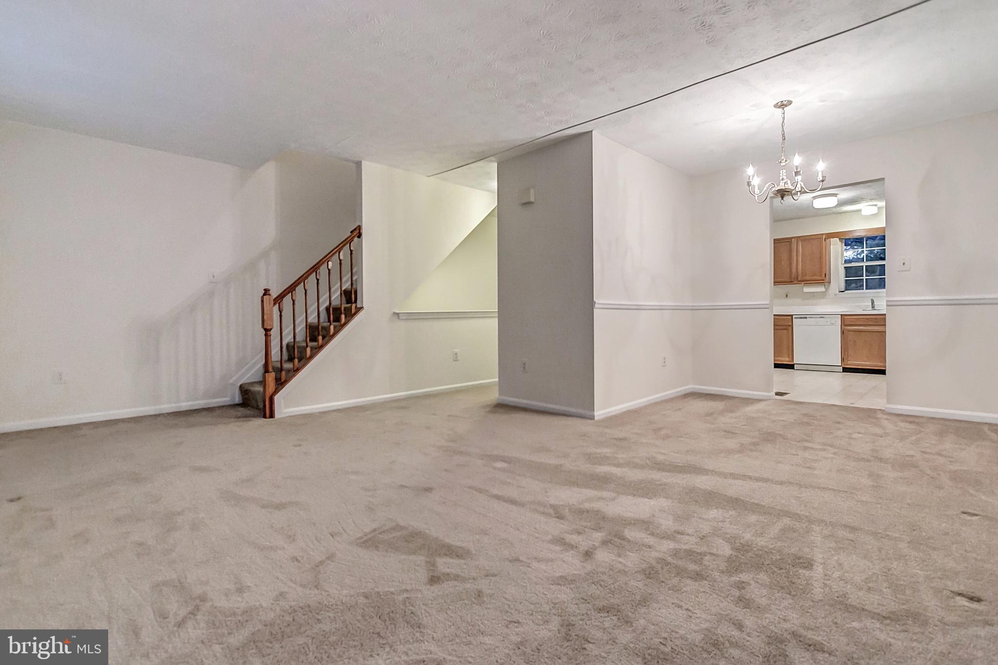 ROBINS GLENN - Residential