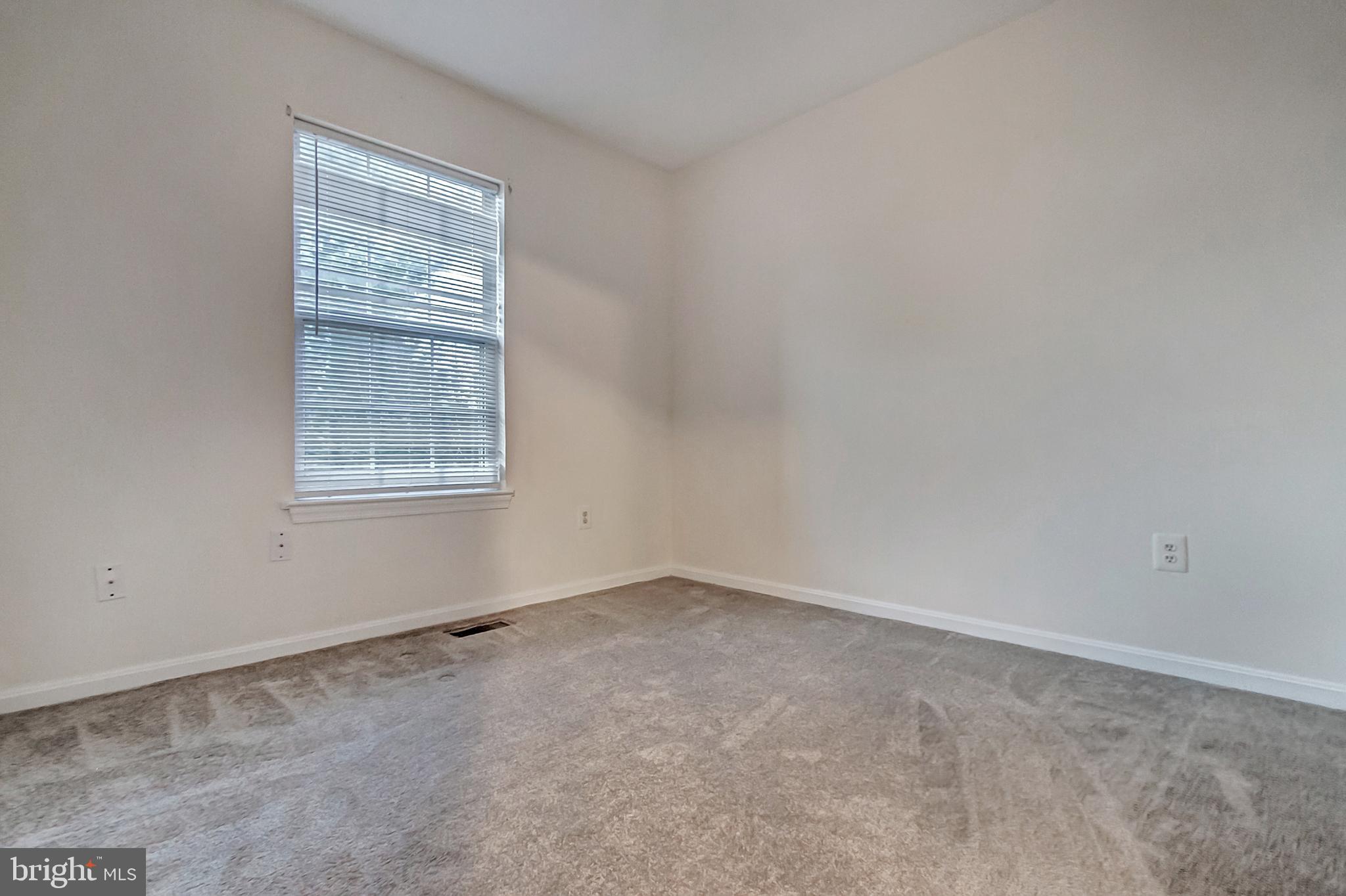 ROBINS GLENN - Residential