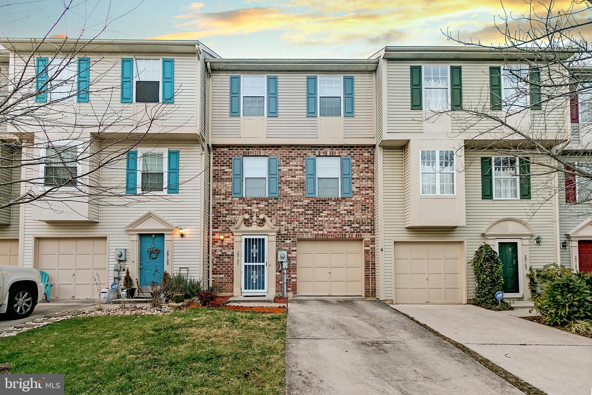 ROBINS GLENN - Residential