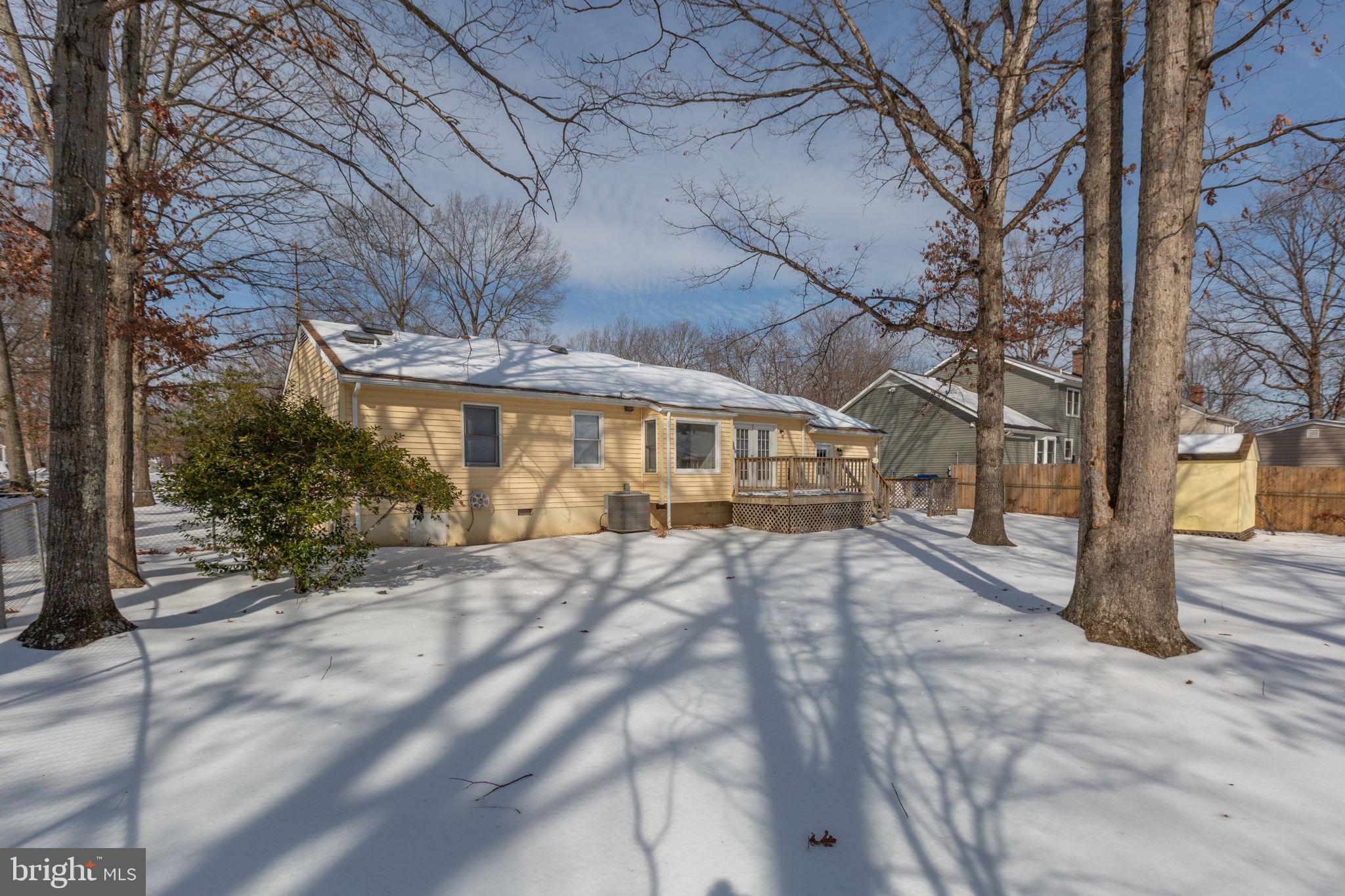 LEAVELLS CROSSING - Residential