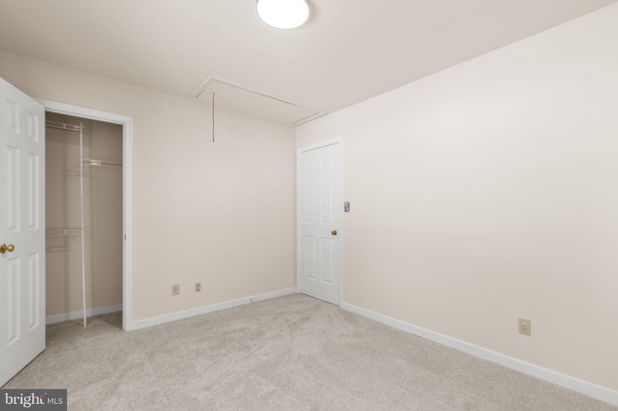 LEAVELLS CROSSING - Residential