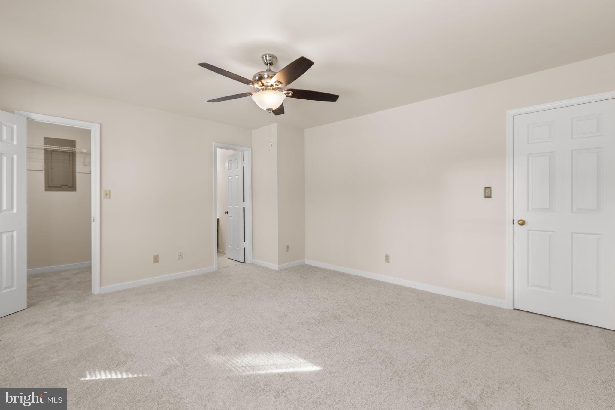 LEAVELLS CROSSING - Residential