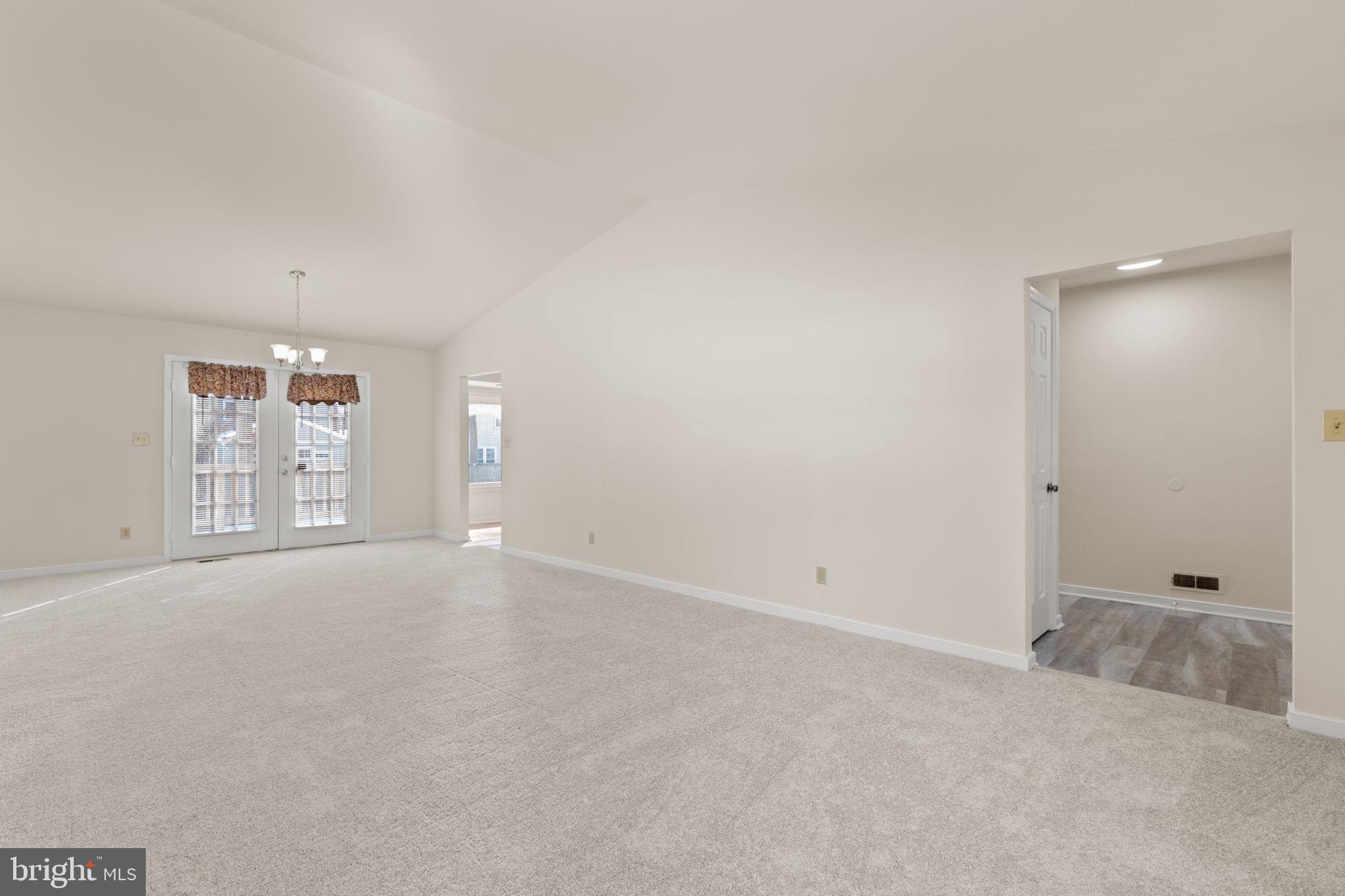 LEAVELLS CROSSING - Residential