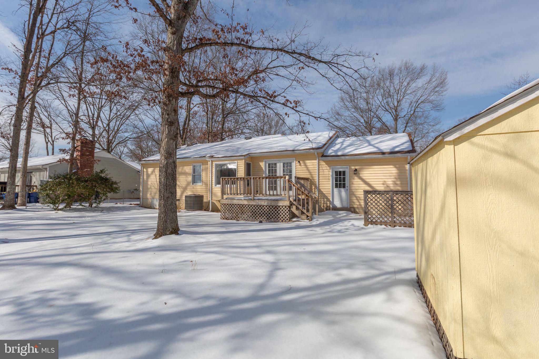 LEAVELLS CROSSING - Residential