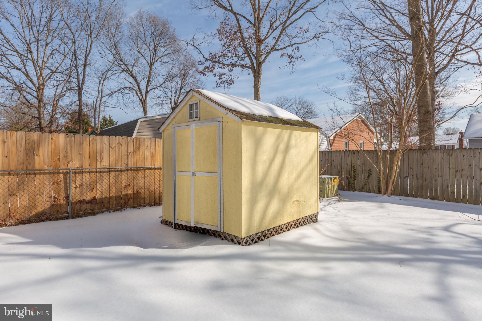 LEAVELLS CROSSING - Residential