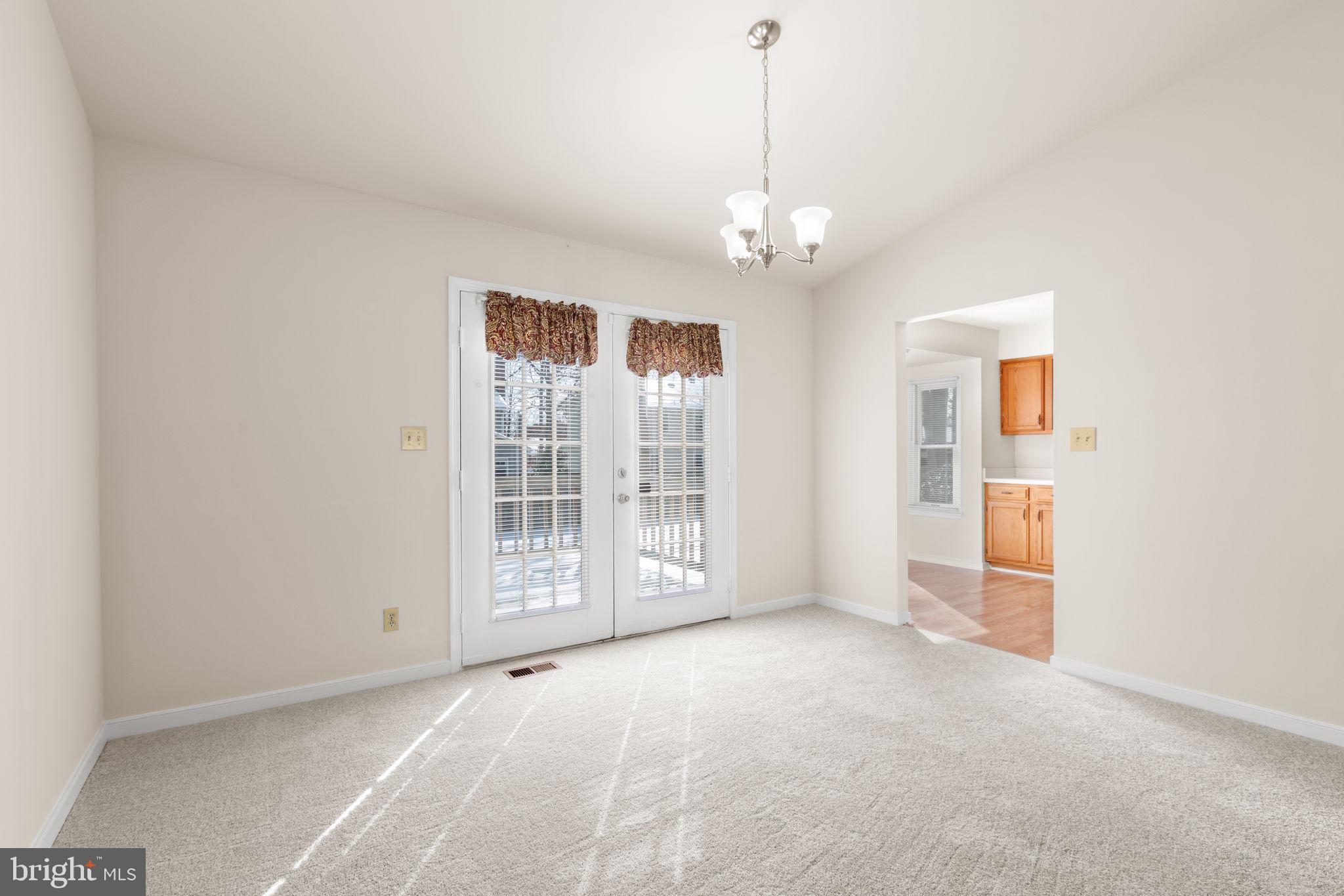 LEAVELLS CROSSING - Residential