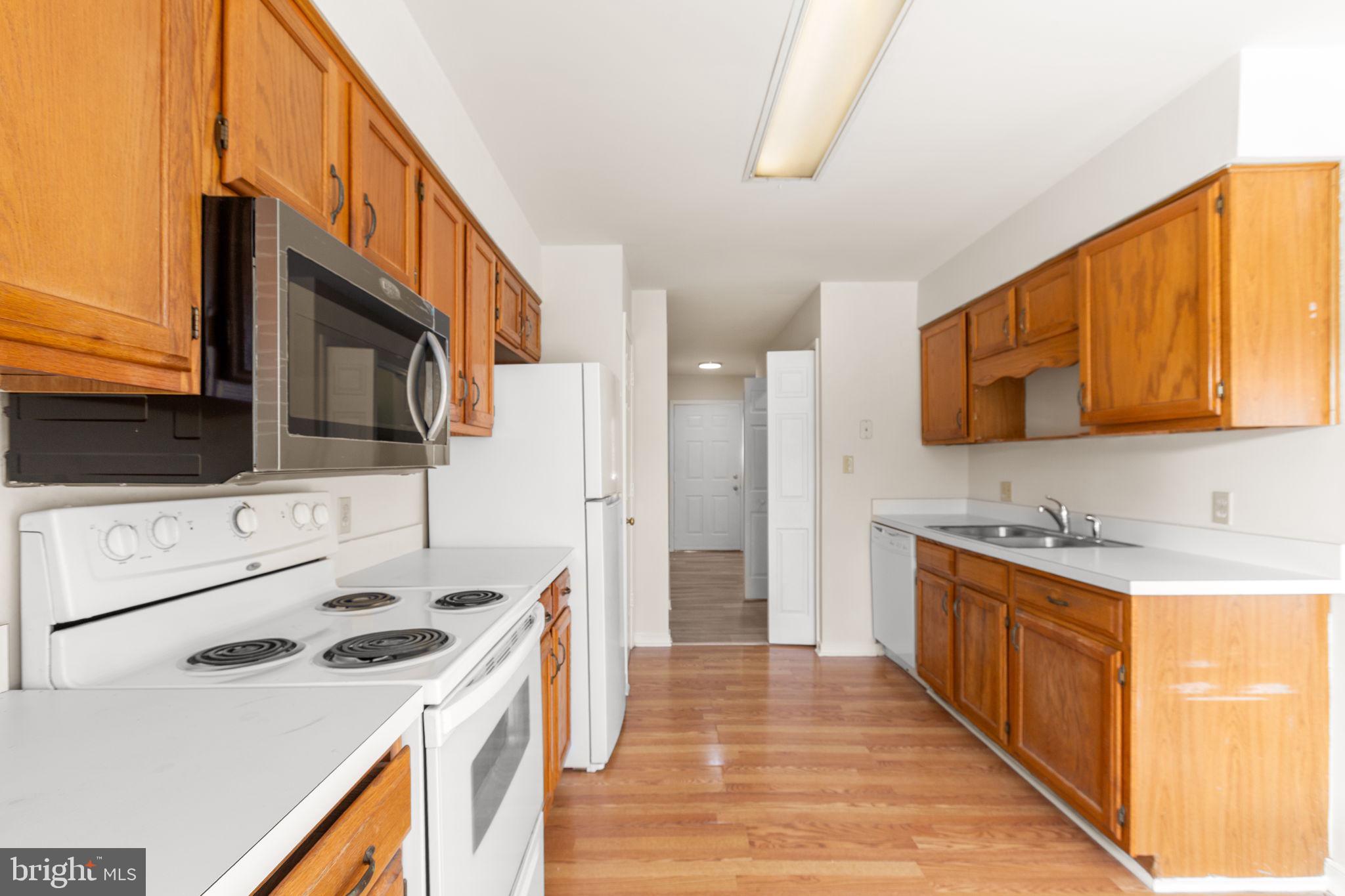 LEAVELLS CROSSING - Residential