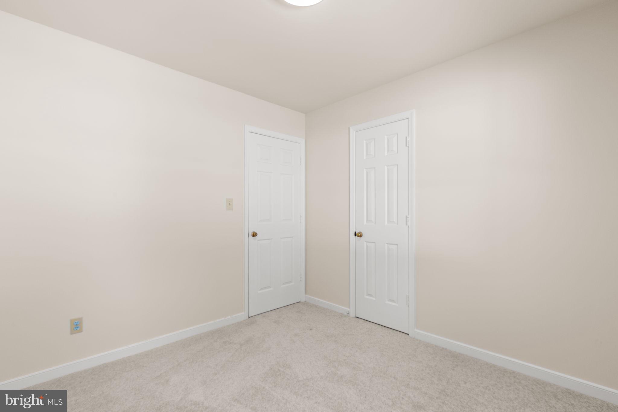 LEAVELLS CROSSING - Residential