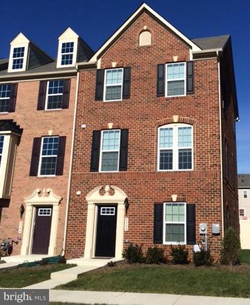 FIELDSIDE AT ST CHARLES - Residential