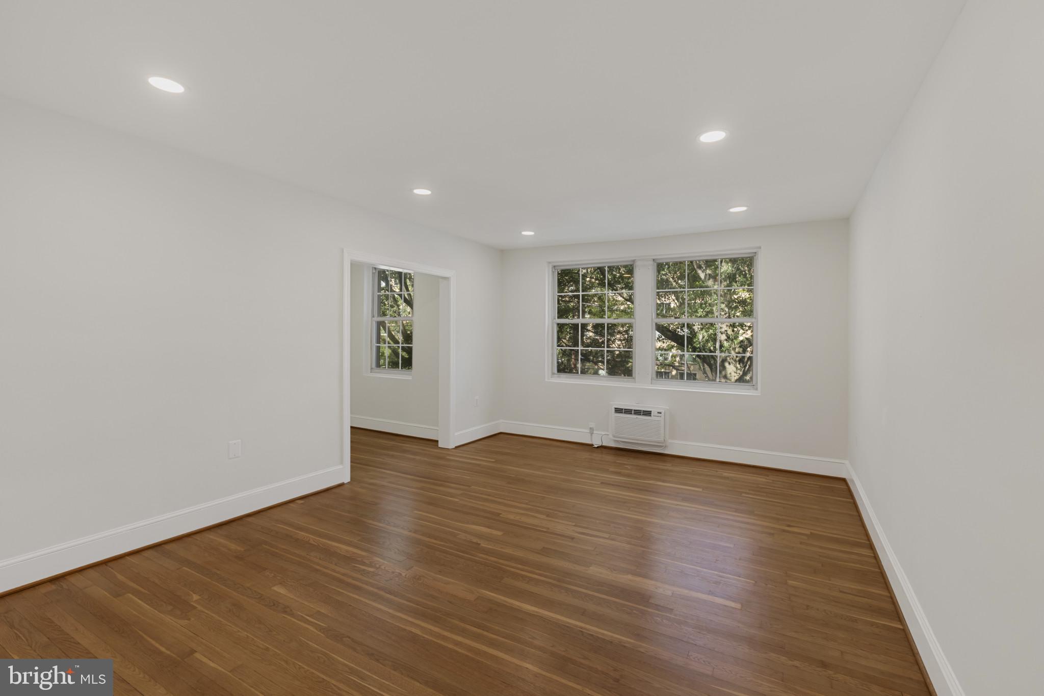 3051 IDAHO AVENUE NW 204