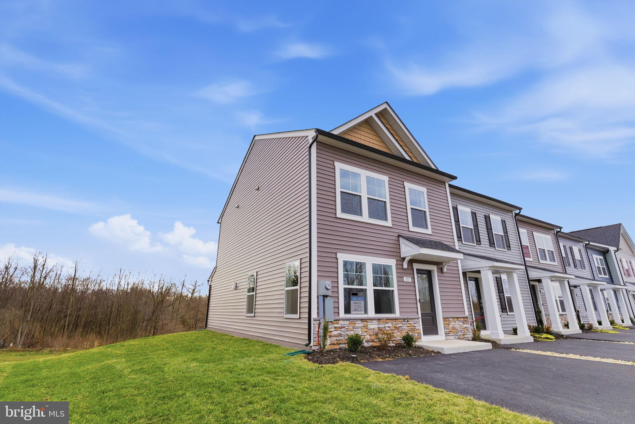 VILLAGES AT COURTHOUSE SQUARE - Residential