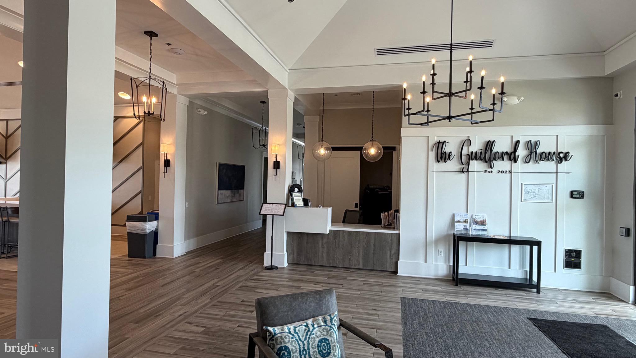 MONTEBELLO - Residential