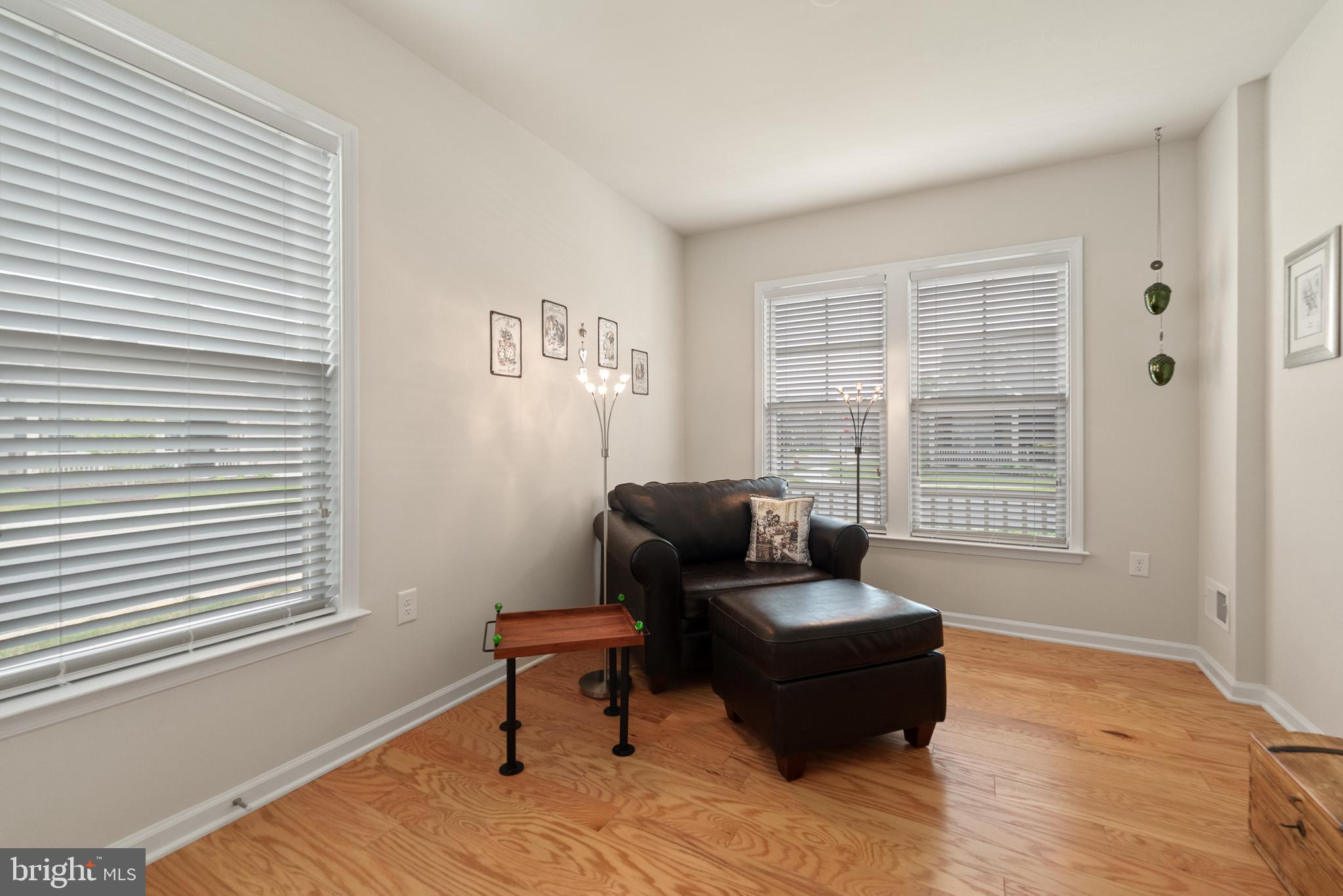 MONTEBELLO - Residential