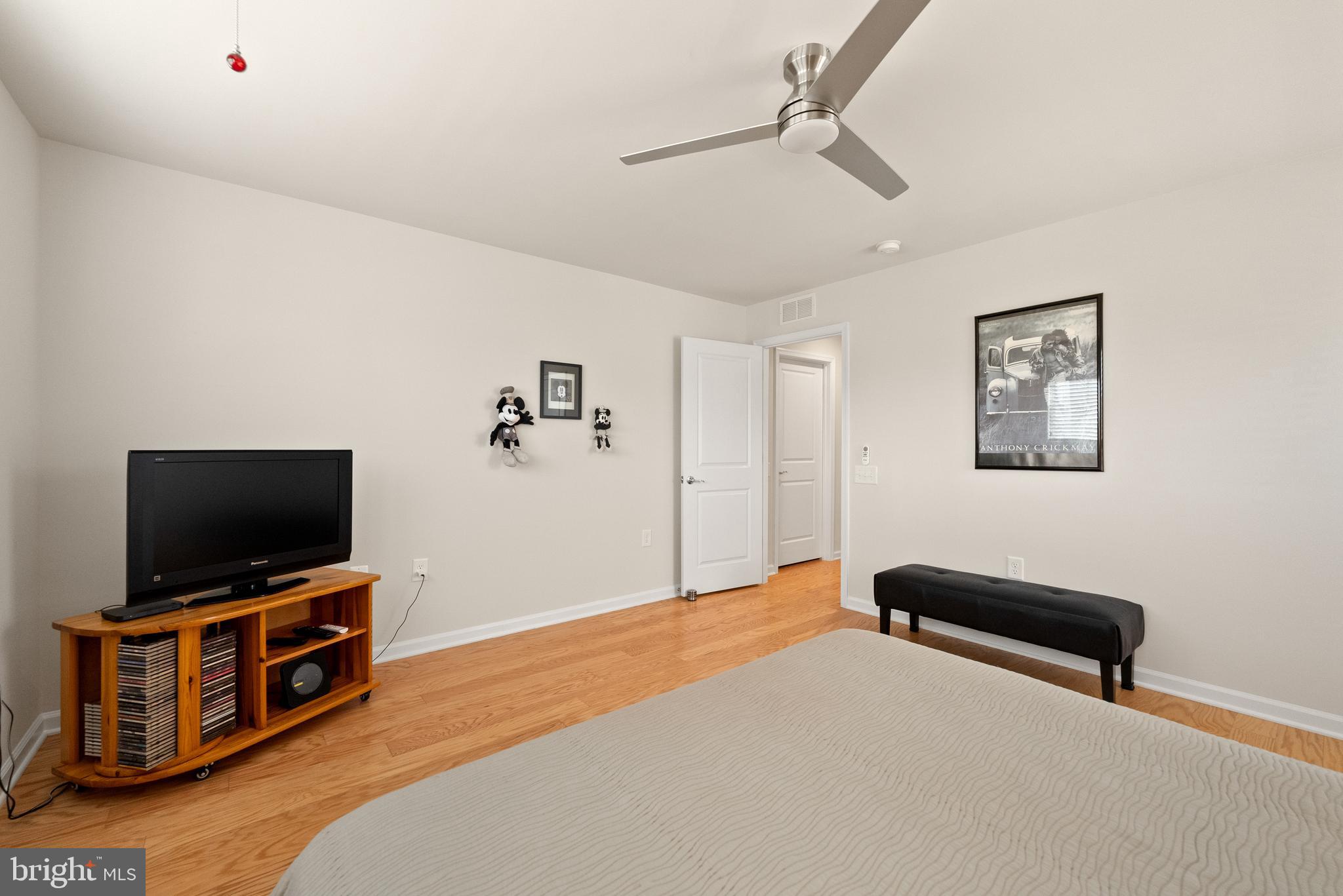 MONTEBELLO - Residential