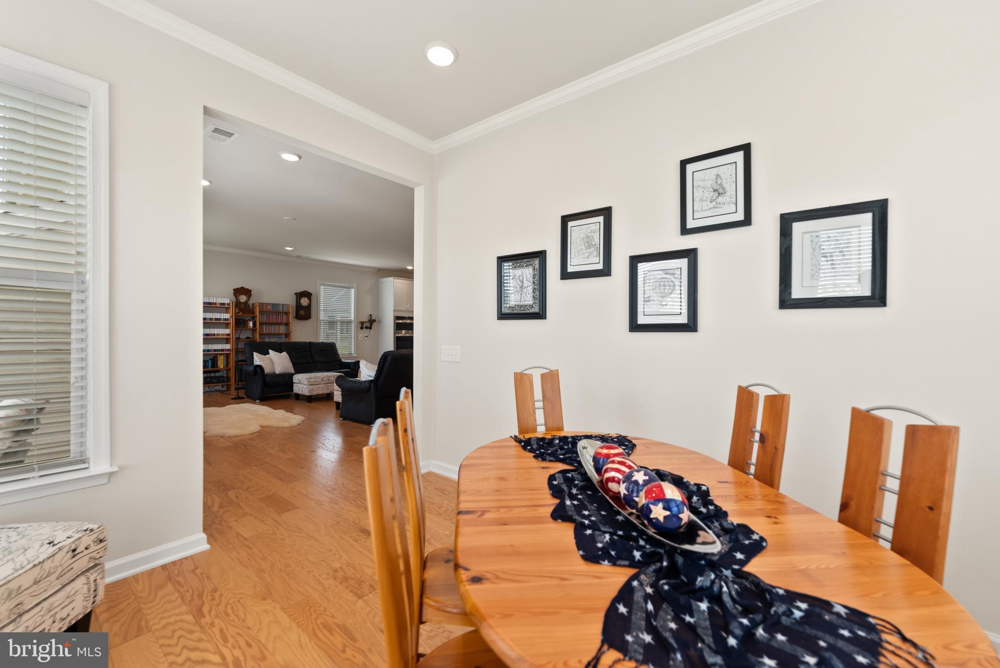 MONTEBELLO - Residential