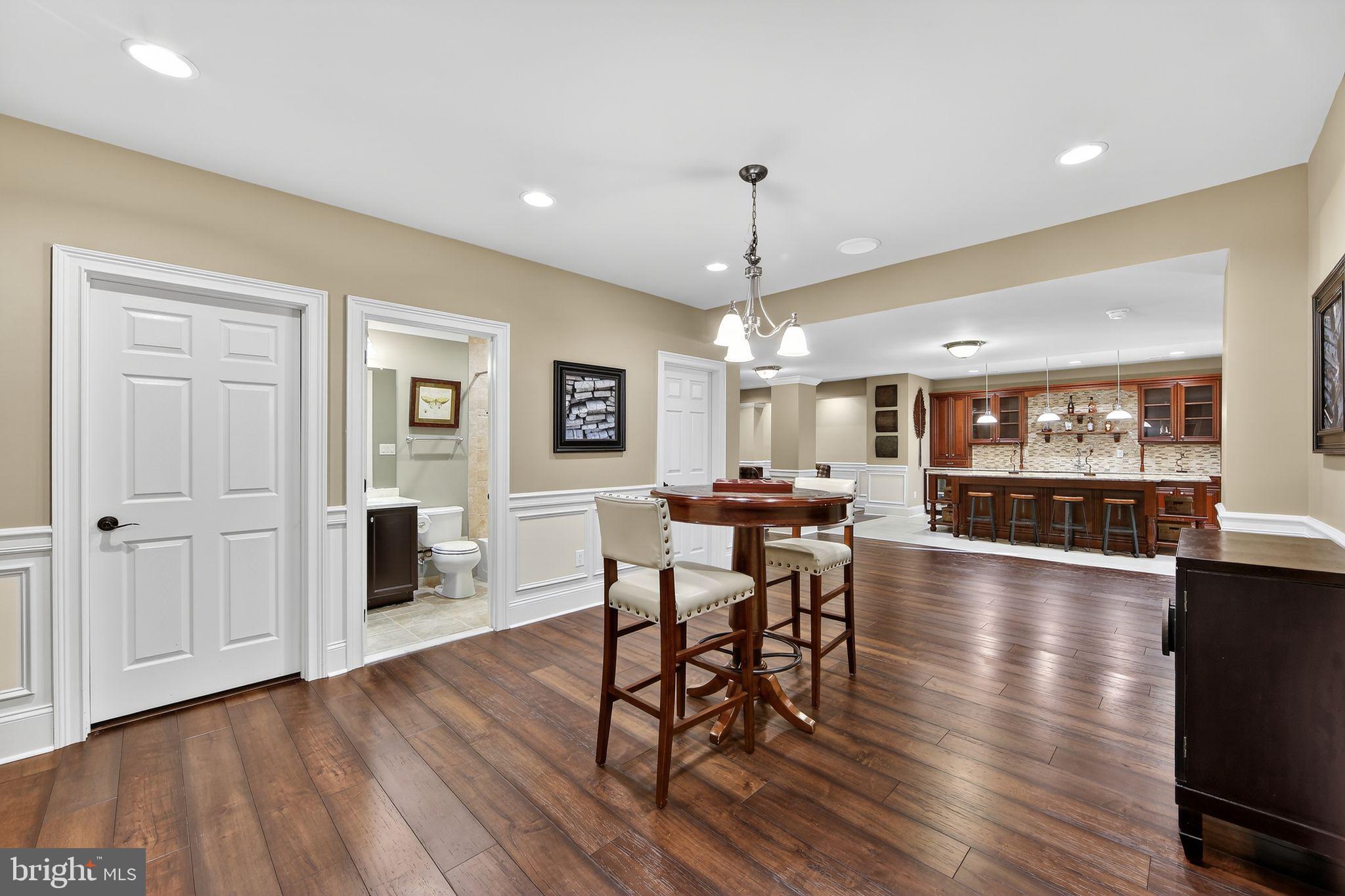 GREENVILLE OVERLOOK - Residential