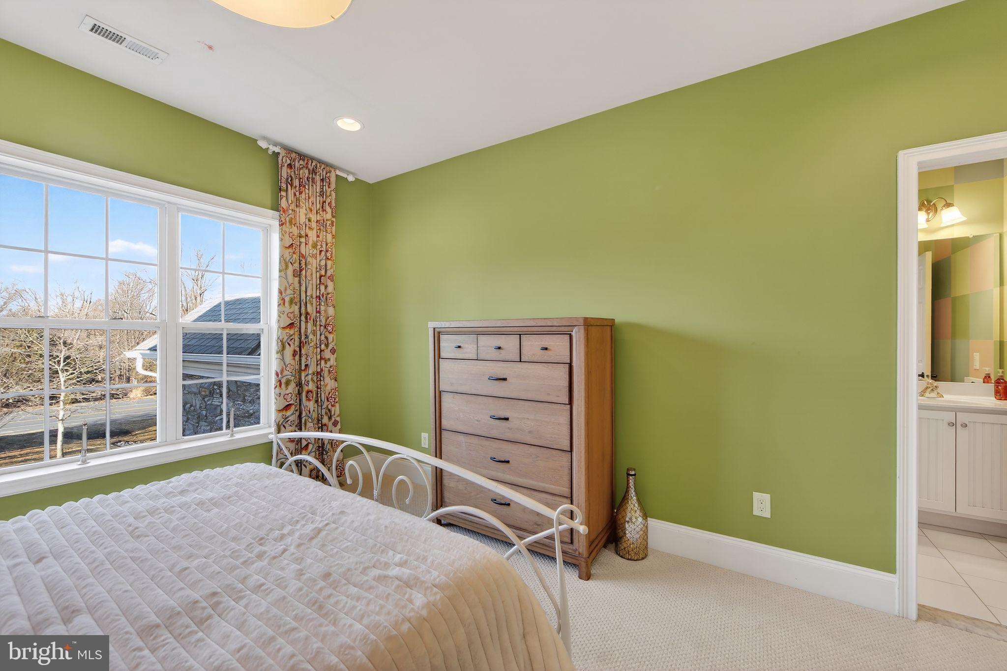 GREENVILLE OVERLOOK - Residential