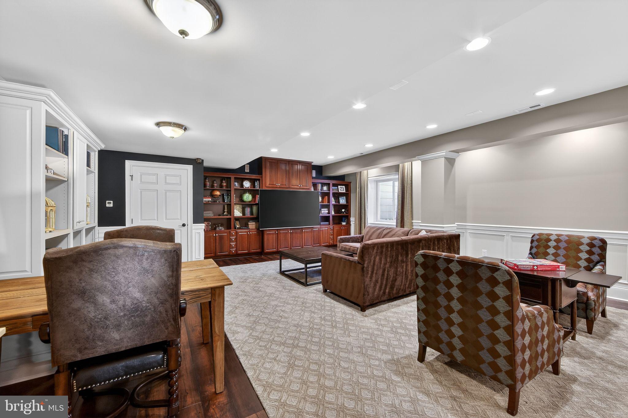 GREENVILLE OVERLOOK - Residential