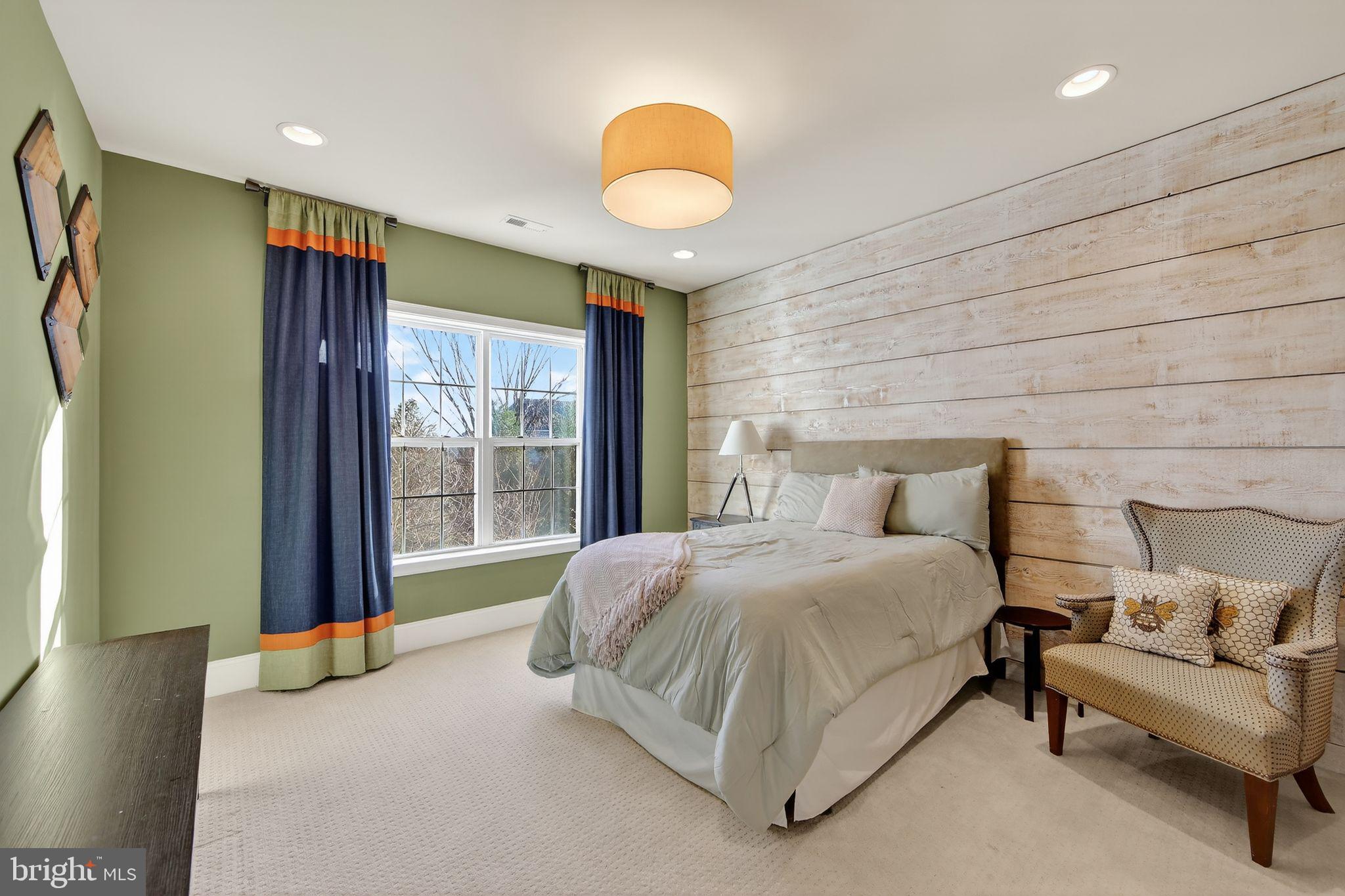 GREENVILLE OVERLOOK - Residential