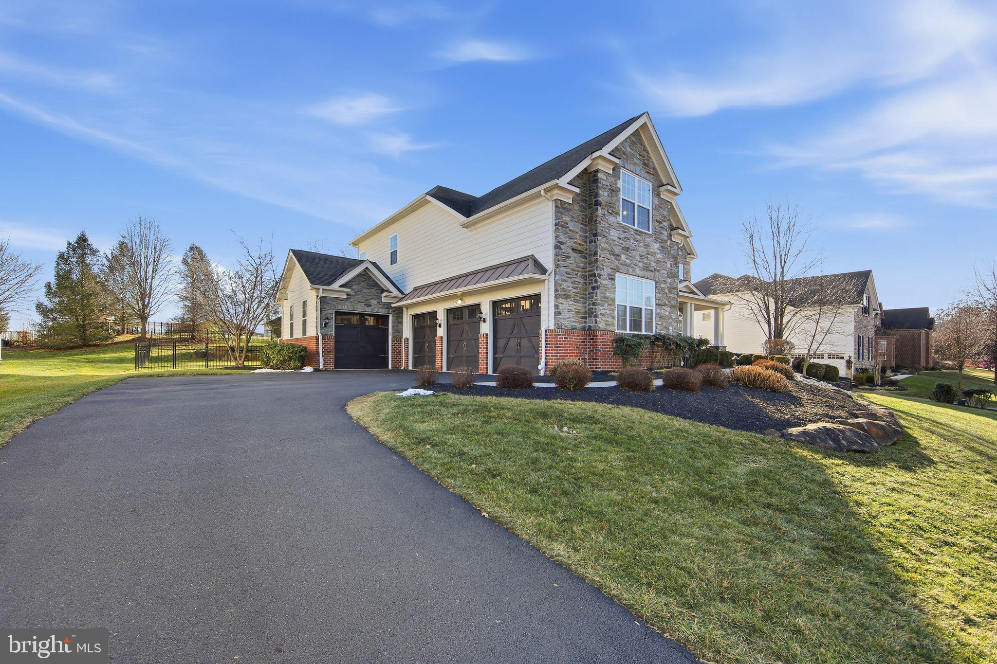 GREENVILLE OVERLOOK - Residential