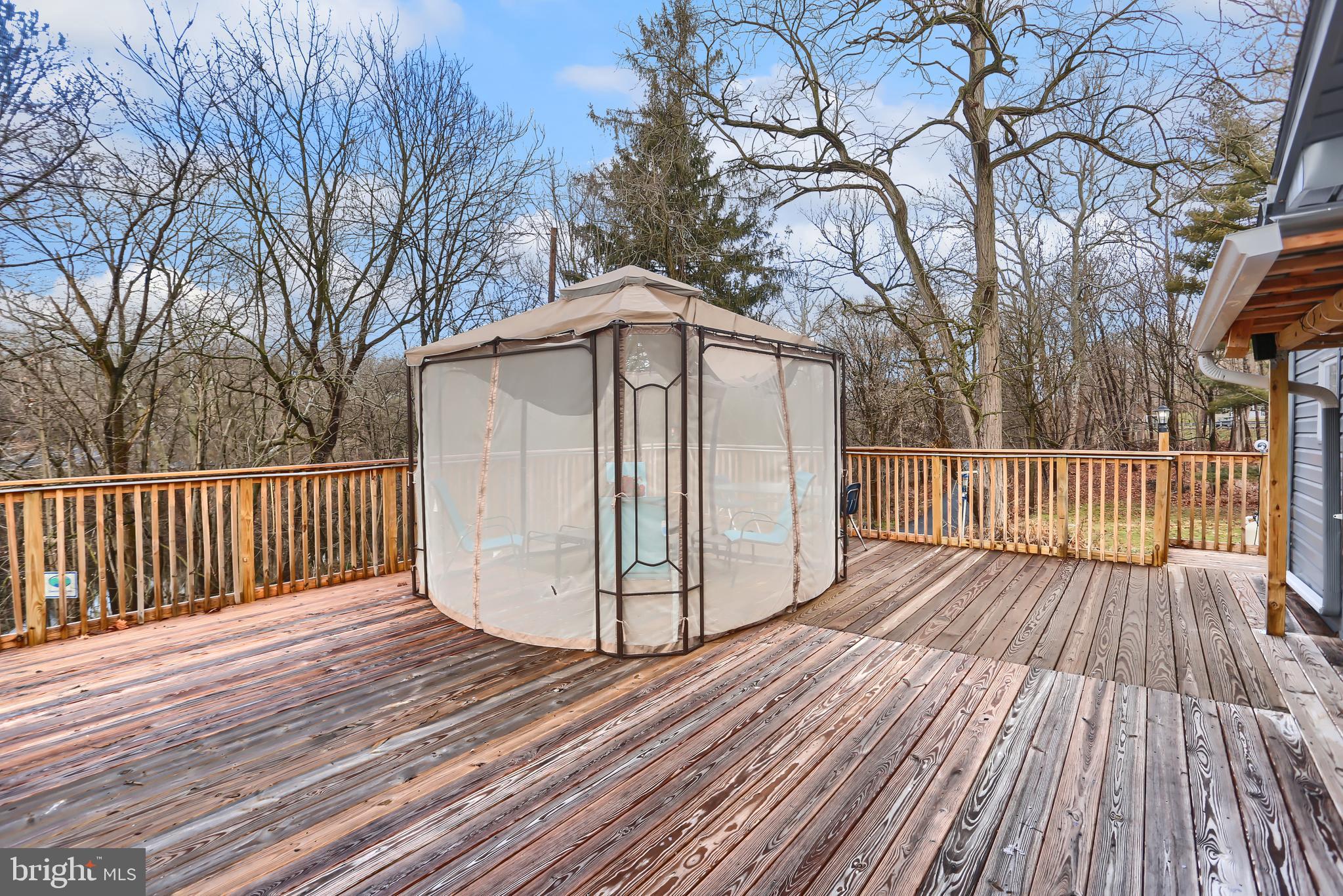 SUNNYSIDE - Residential