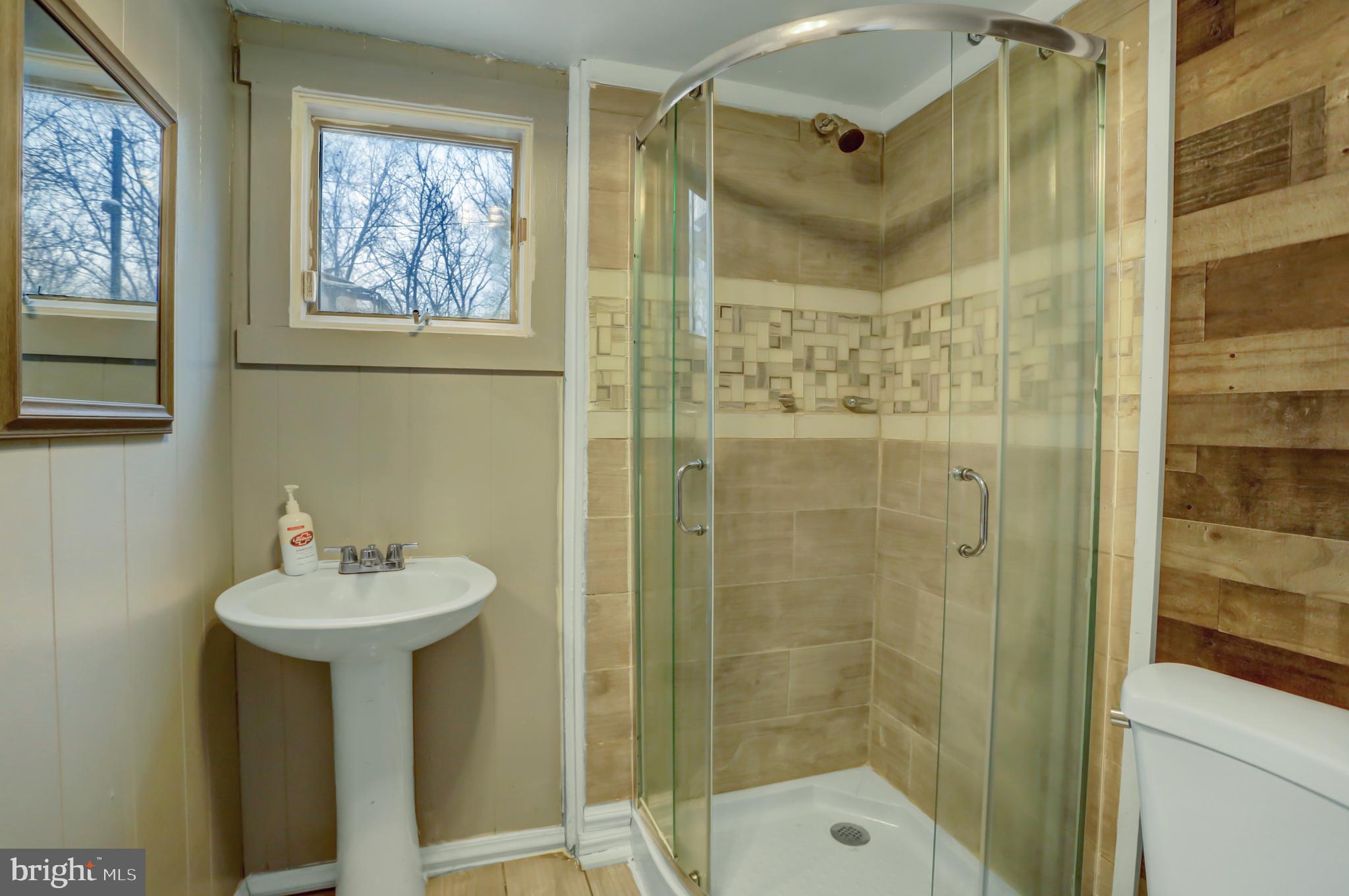 SUNNYSIDE - Residential