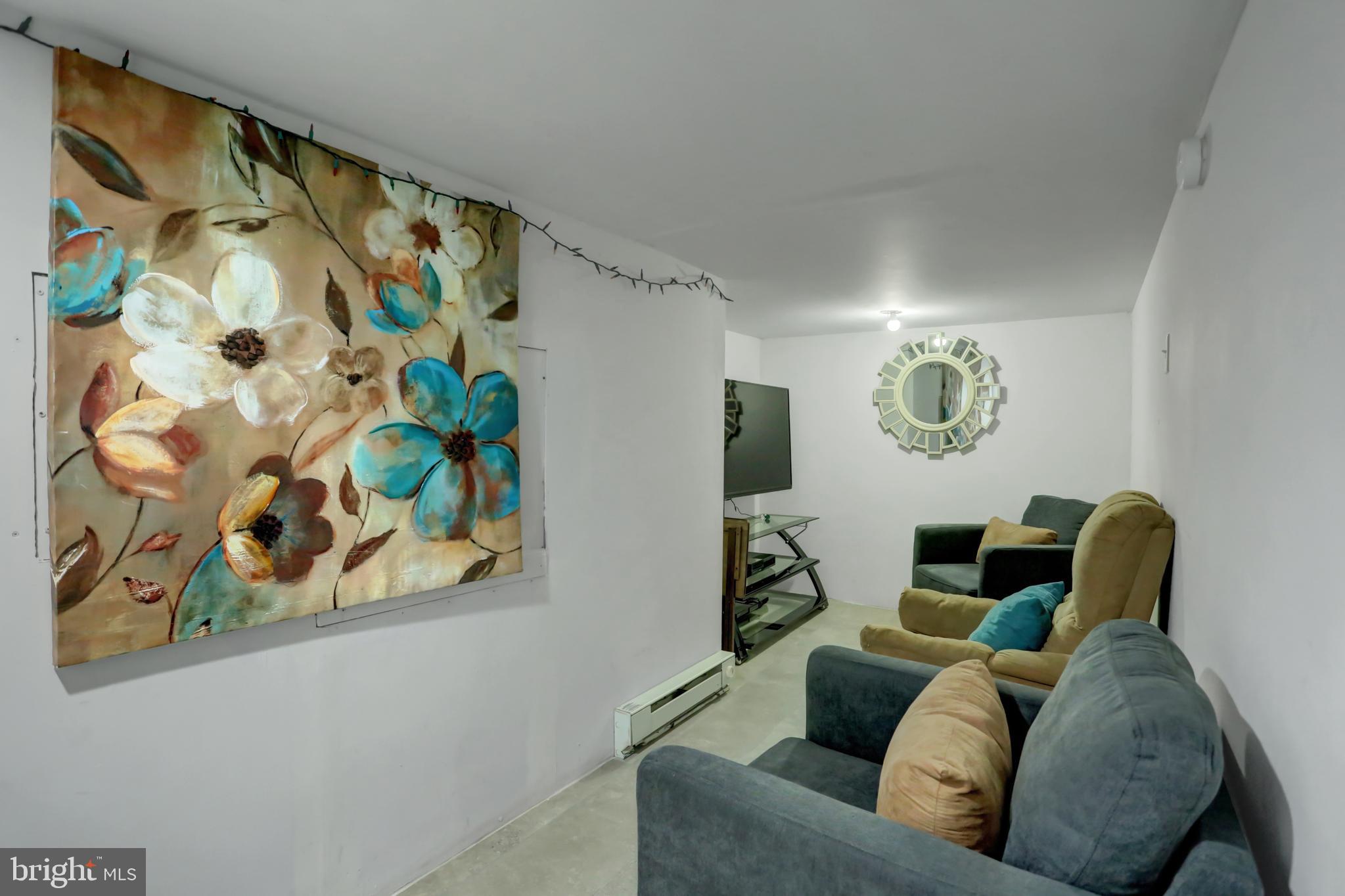 SUNNYSIDE - Residential