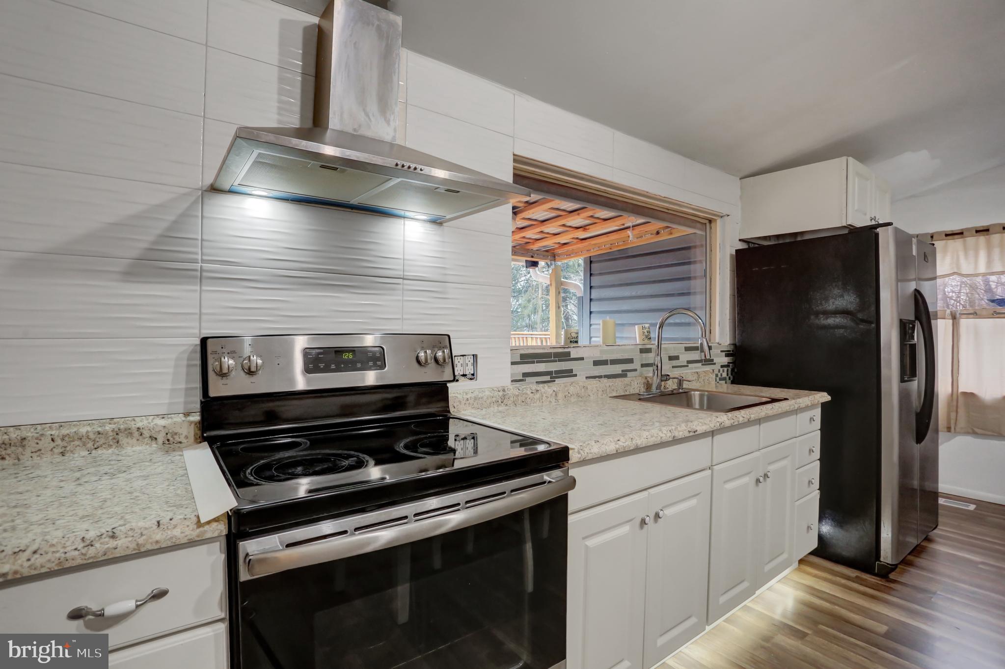 SUNNYSIDE - Residential