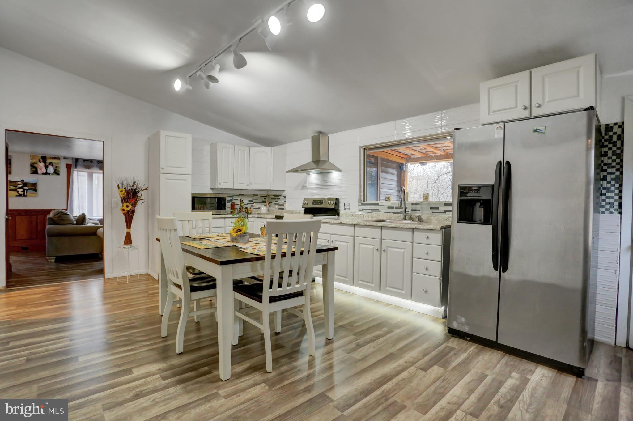 SUNNYSIDE - Residential