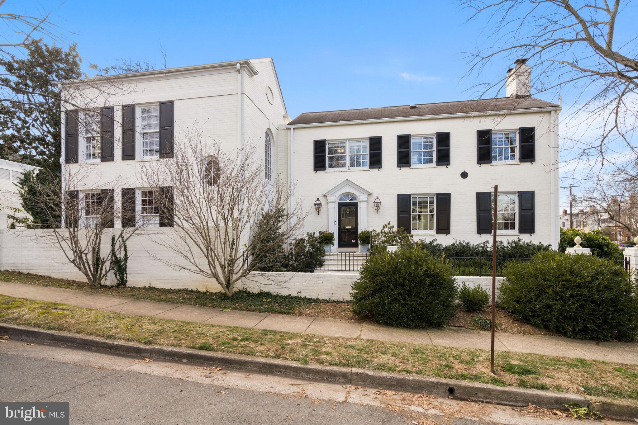 YATES GARDENS - Residential