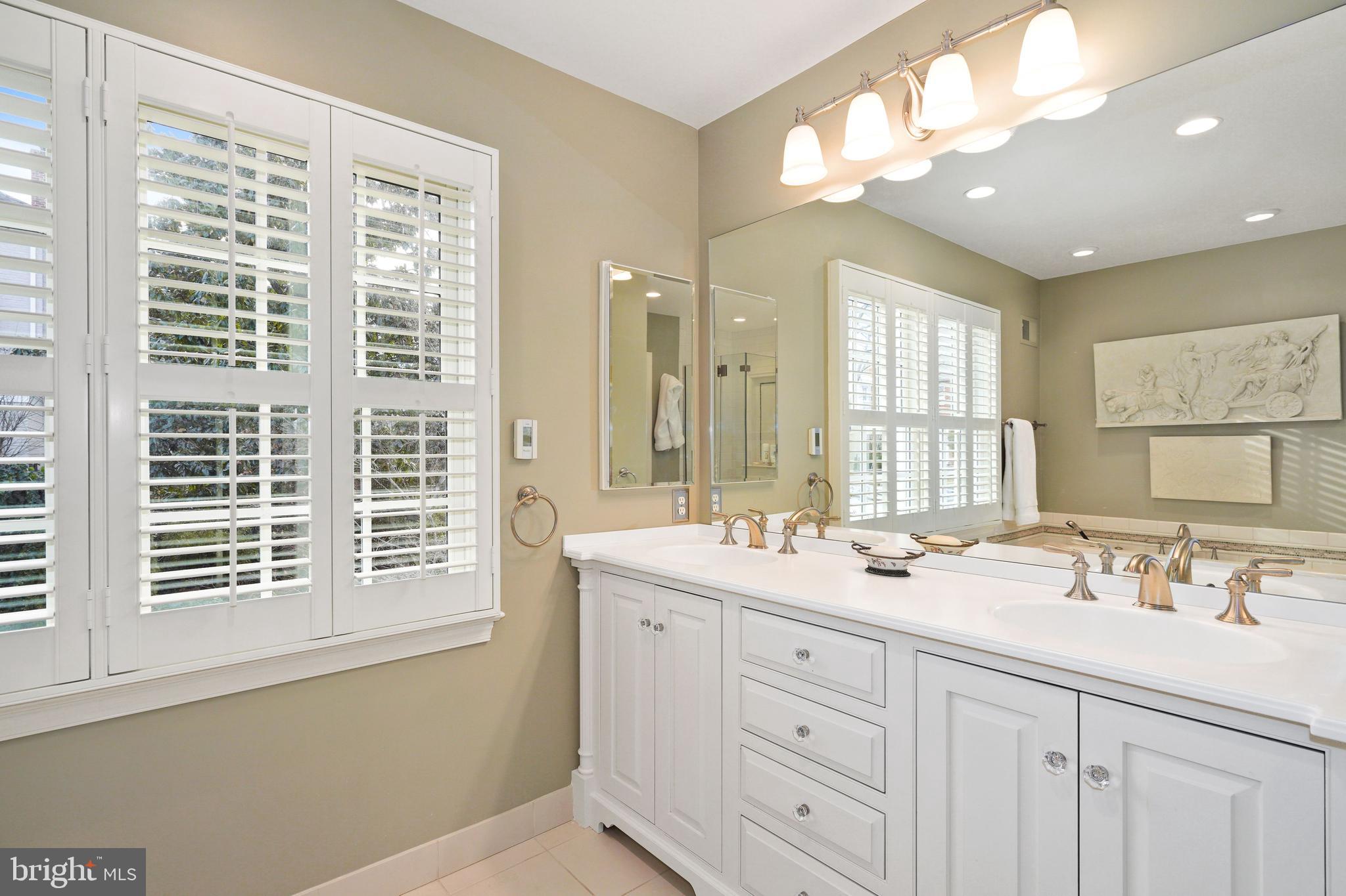 YATES GARDENS - Residential