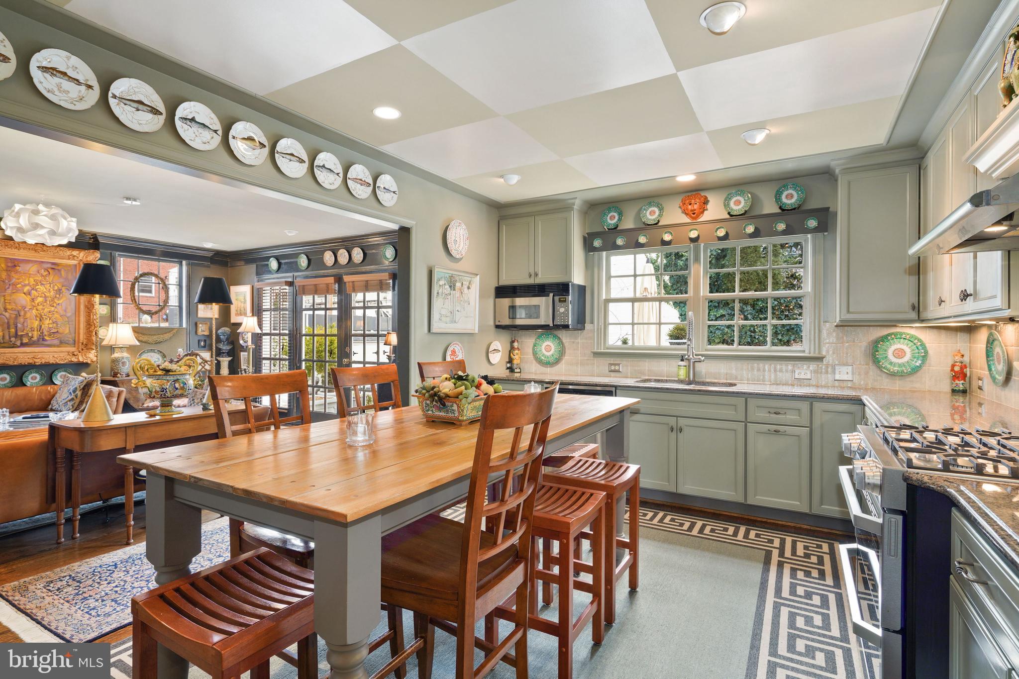 YATES GARDENS - Residential