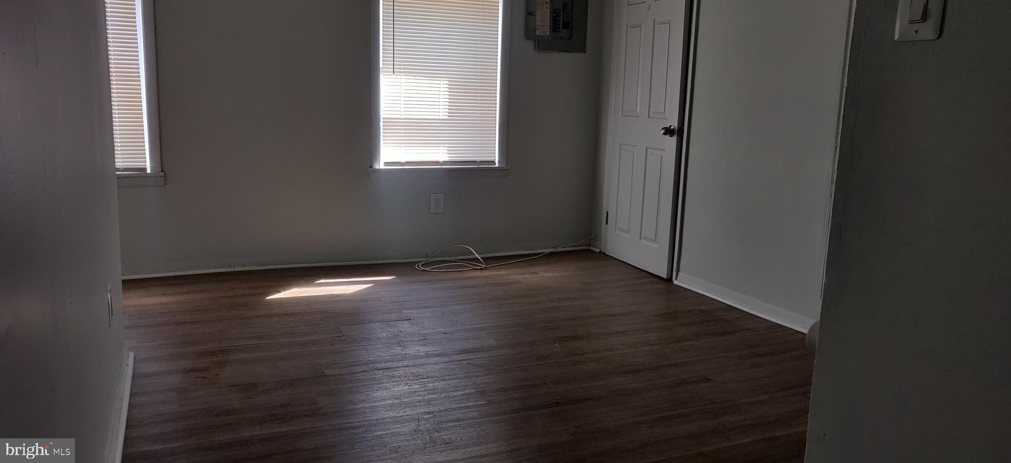 FRANKFORD - Residential Income