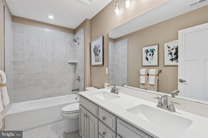 WILLOW OAKS - Residential