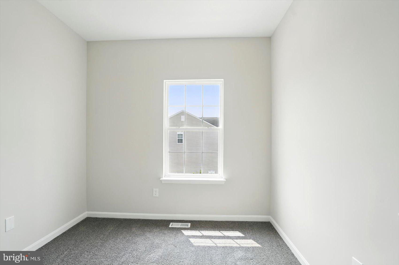 ADMIRALS LANDING - Residential